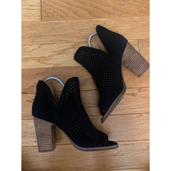 Lucky Brand women's Perforated Black Suede 3.5" Block Heel Peep Toe Booties 7M - Picture 5 of 9